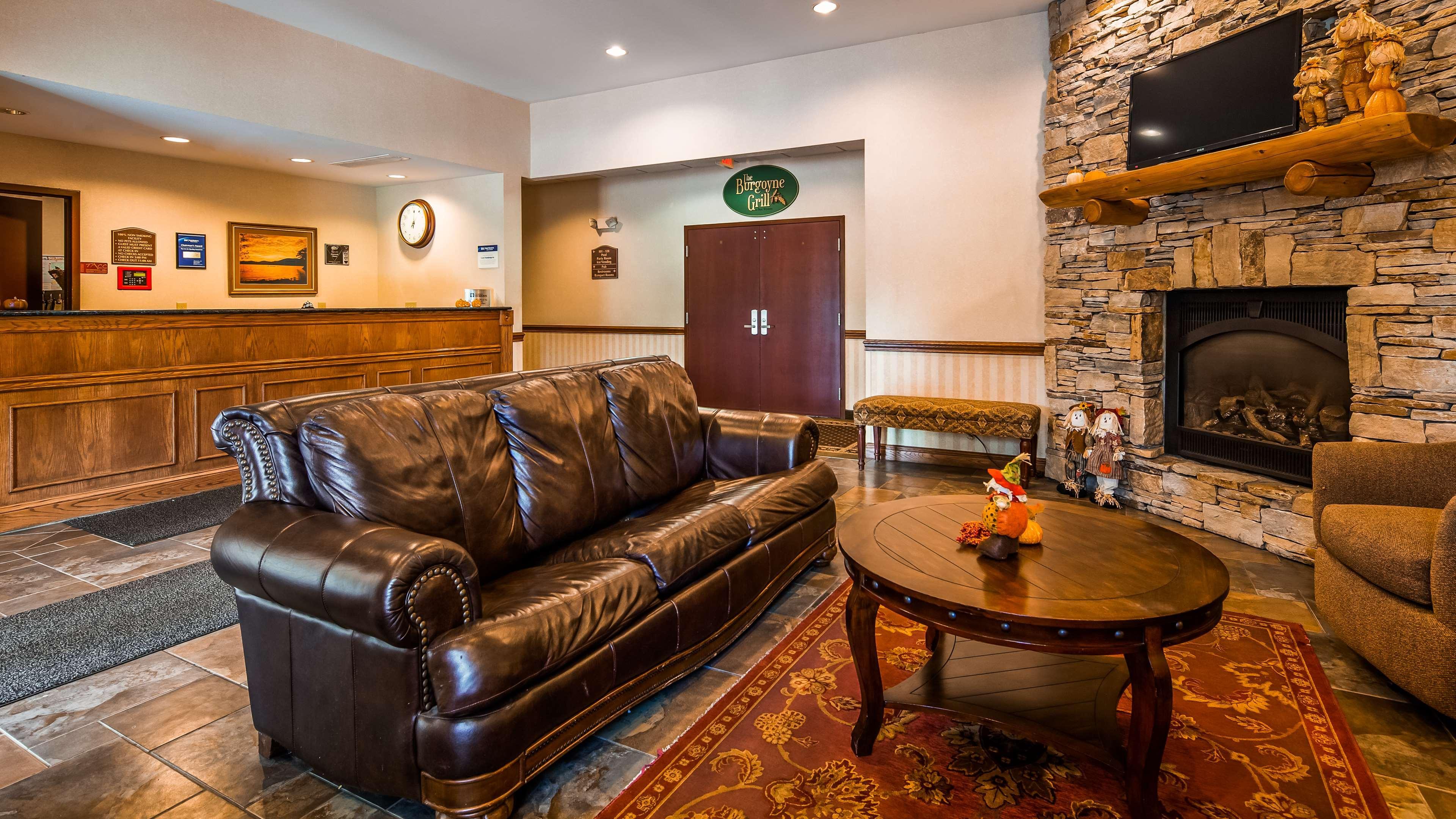 Best Western Plus Ticonderoga Esterno foto